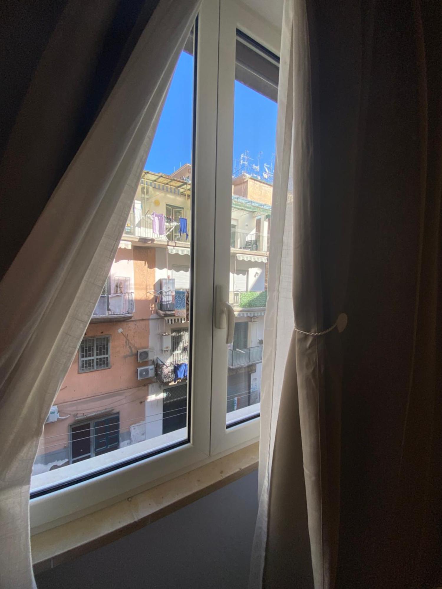 Bed and breakfast La Dimora Di Marti " Vicino Al Centro Storico Di Napoli" Extérieur photo