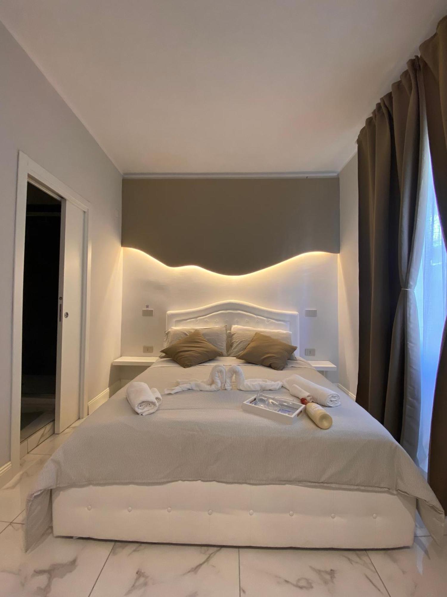 Bed and breakfast La Dimora Di Marti " Vicino Al Centro Storico Di Napoli" Extérieur photo